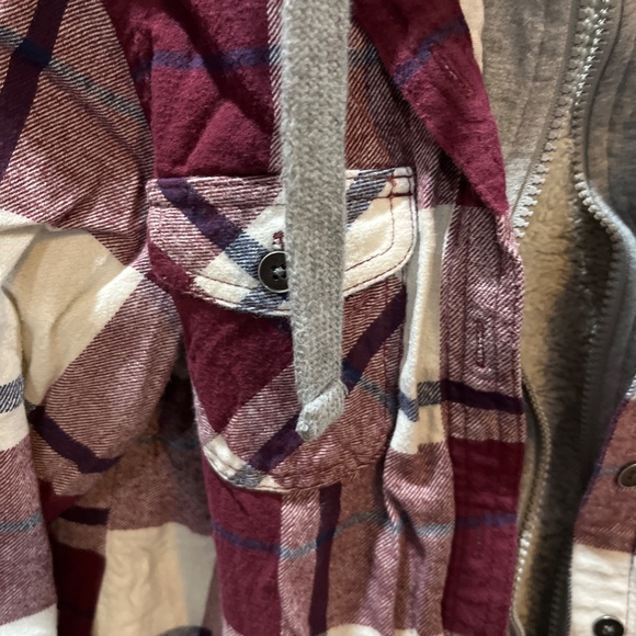 Women’s Jacket - Picture 4 of 9